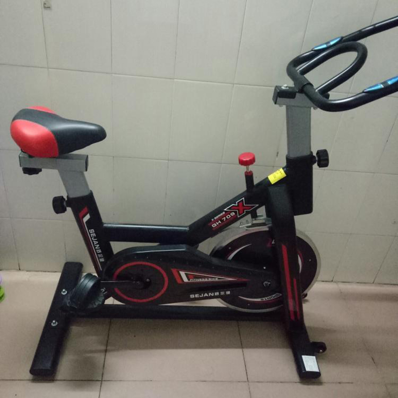 Home-Use-Fitness-Equipment-Exercise-Bike-Spin-Bike-Gym-Cardio-Machine-Gym-Club-Spinning-Bike (4)